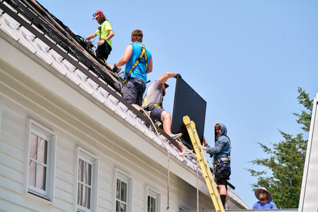 Now’s the Time to Take Advantage of Solar and Storage Incentives 1 Install Image